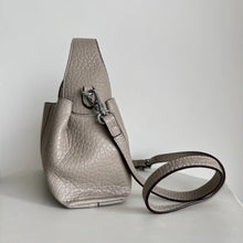 Load image into Gallery viewer, Light Luxury Crossbody Handbag
